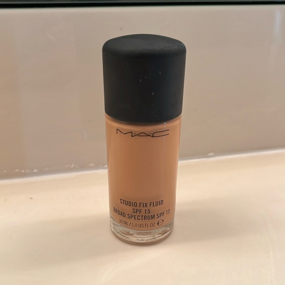 Mac Studio Dix Fluid A61 NW 30